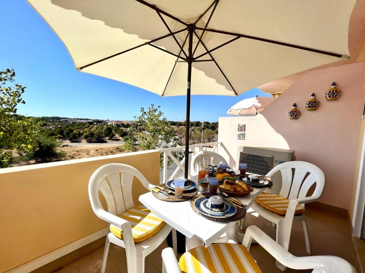 Albufeira Valley 1 With Pool By Homing Buitenkant foto